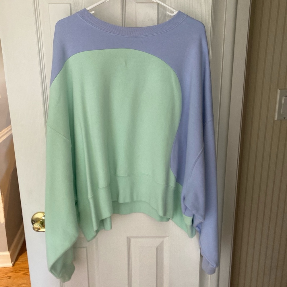 Nike Pastel Sweatshirt in Light Green and Light Blue